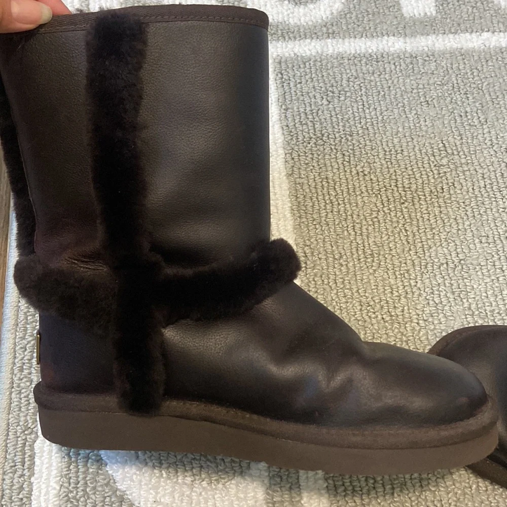UGG Boots - Picture 5 of 10
